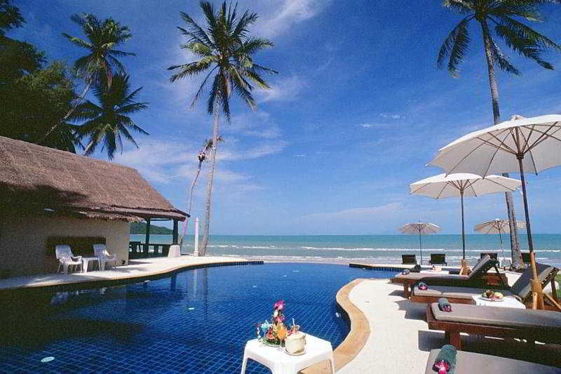 Lipa Lodge Beach Resort