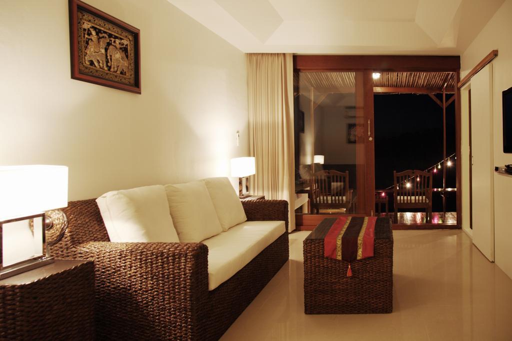 Lipa Lodge Beach Resort