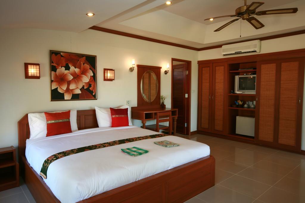 Lipa Lodge Beach Resort