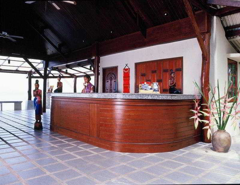 Lipa Lodge Beach Resort