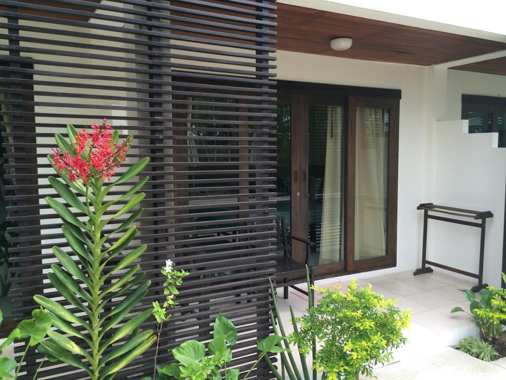 Ampha Place Hotel