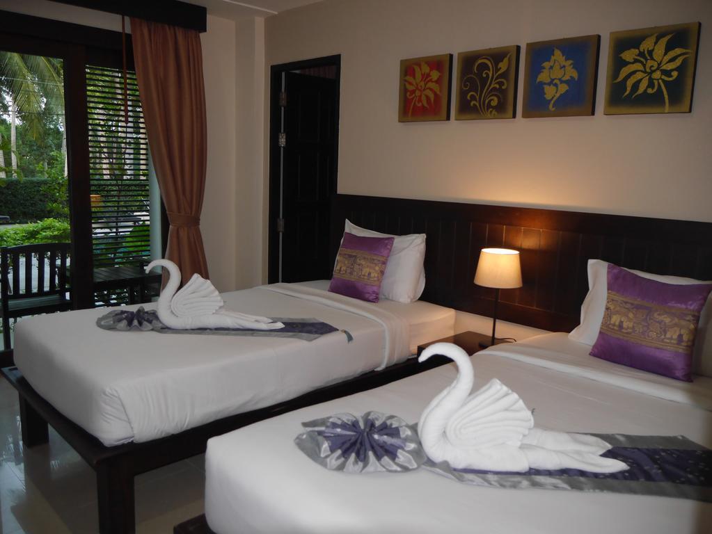 Ampha Place Hotel