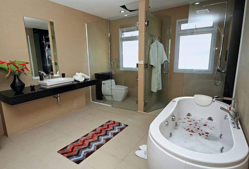 Anjali Koh Samui