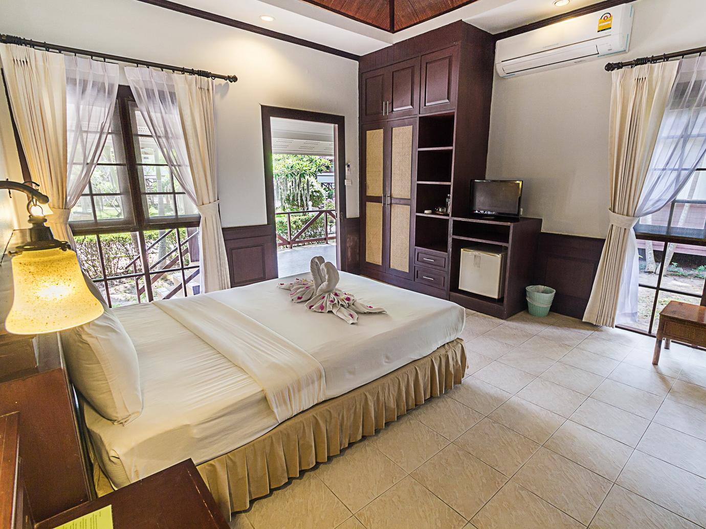 Coco Palm Beach Resort