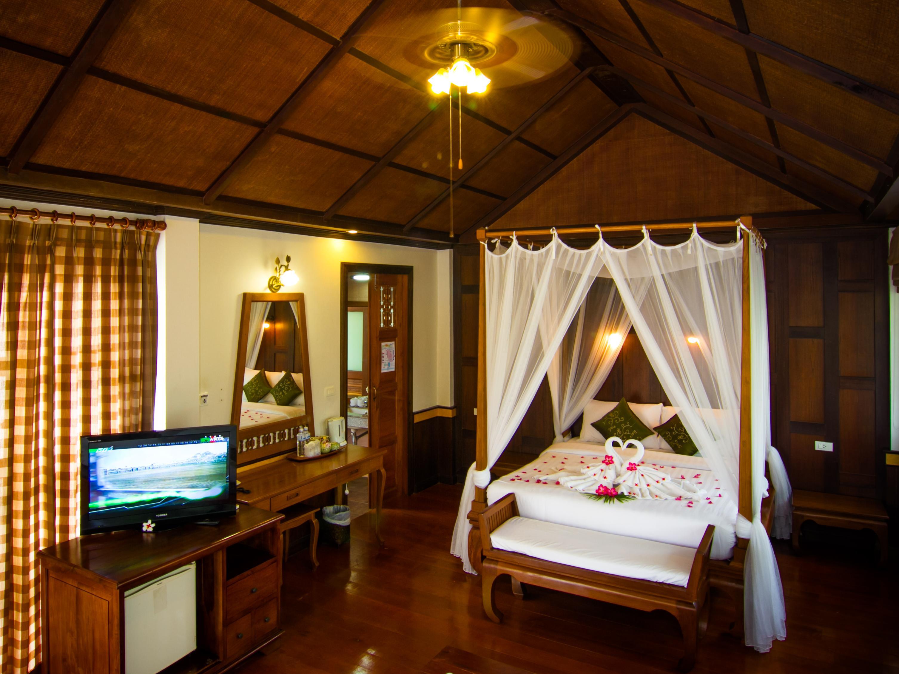 Coco Palm Beach Resort