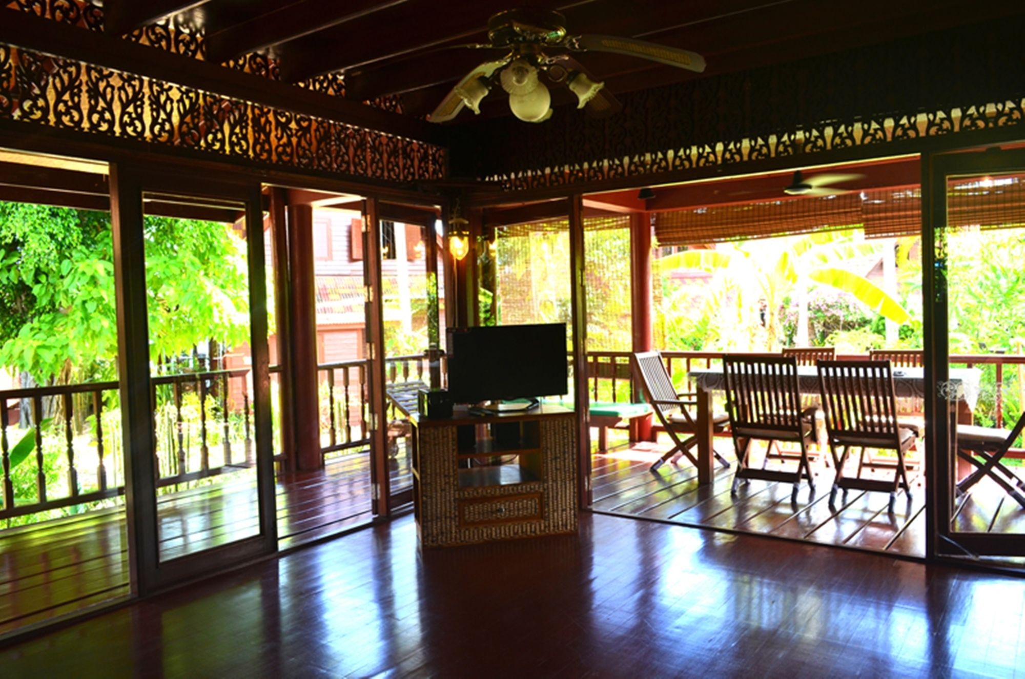 Green Coconut Village B