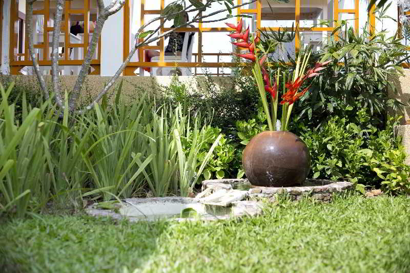 The Cosy Beach Resort