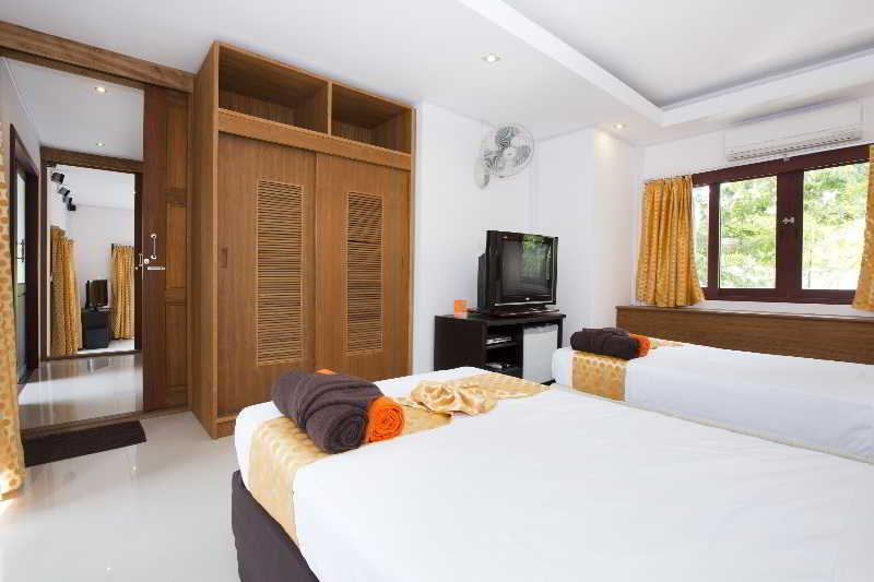 The Cosy Beach Resort