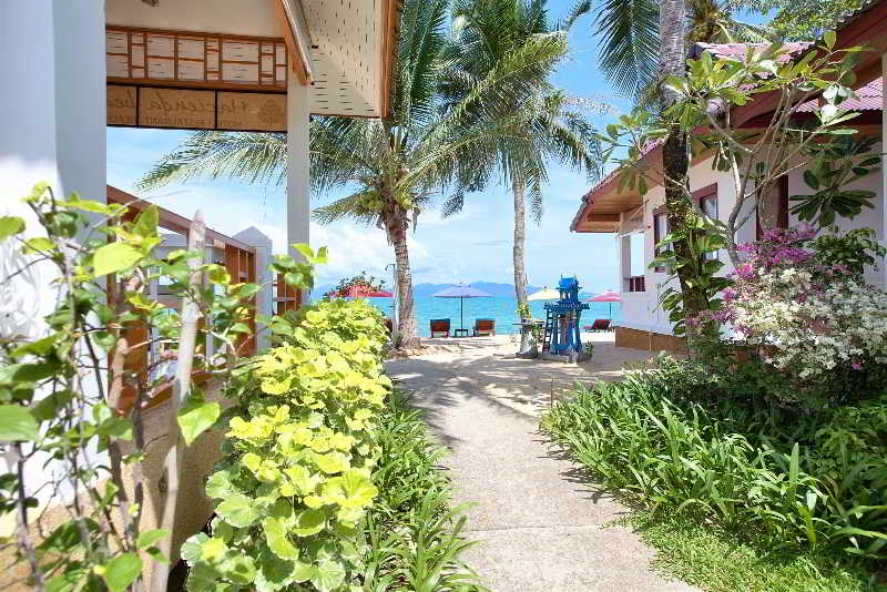 The Cosy Beach Resort