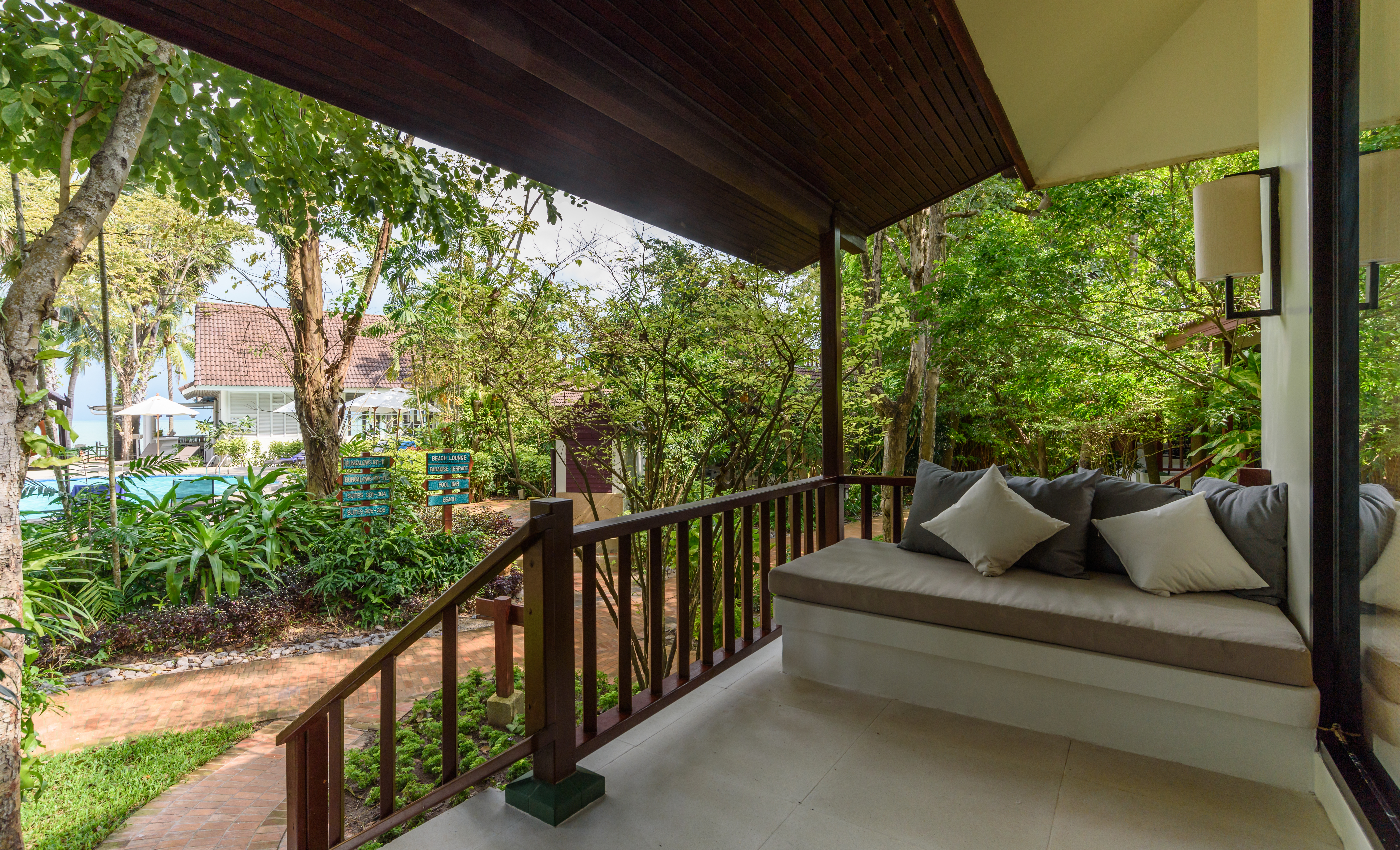 Paradise Beach Resort