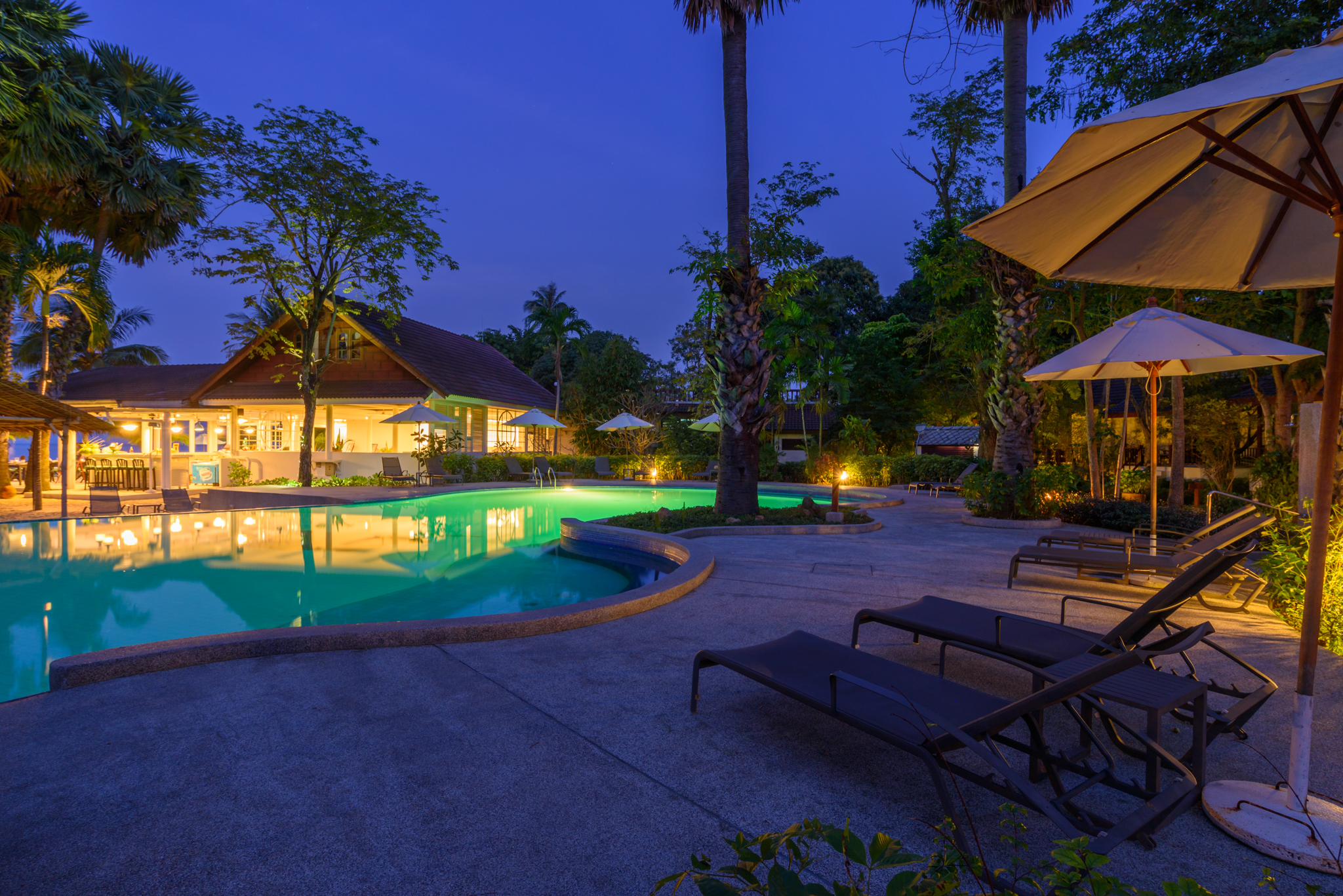 Paradise Beach Resort