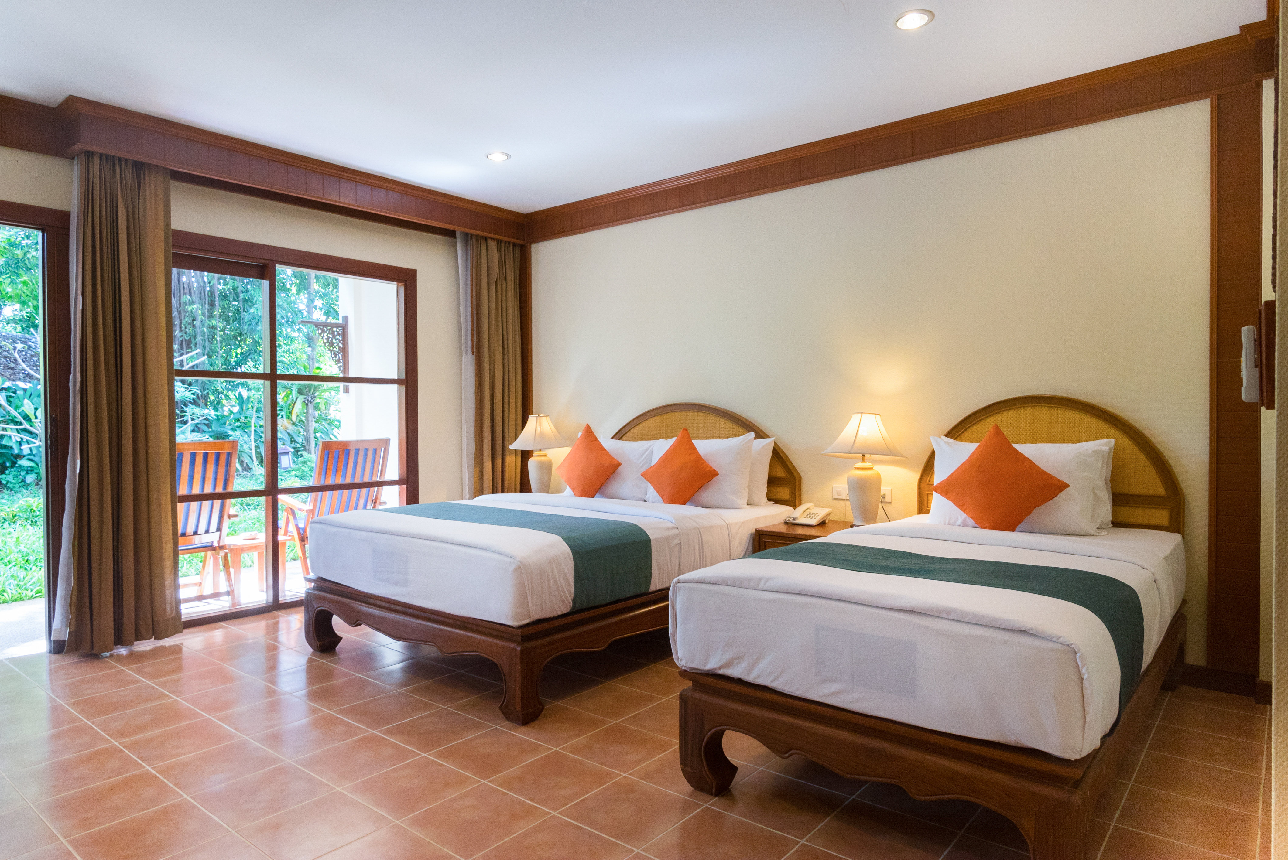Paradise Beach Resort