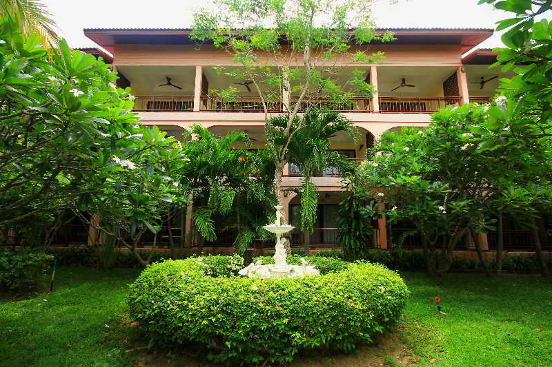 Pinnacle Samui Resort & Spa