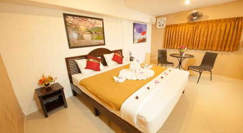 Rich Resort Beachside Hotel