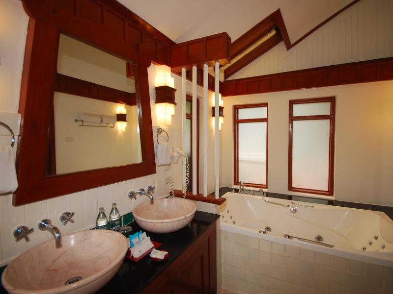 Samui Buri Beach Resort