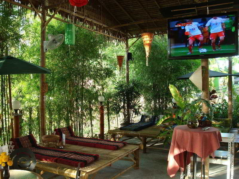 Tropical Garden Lounge