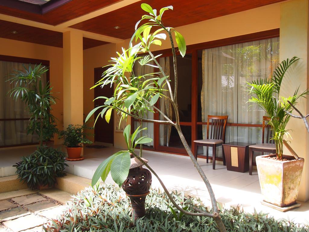 Summer Inn