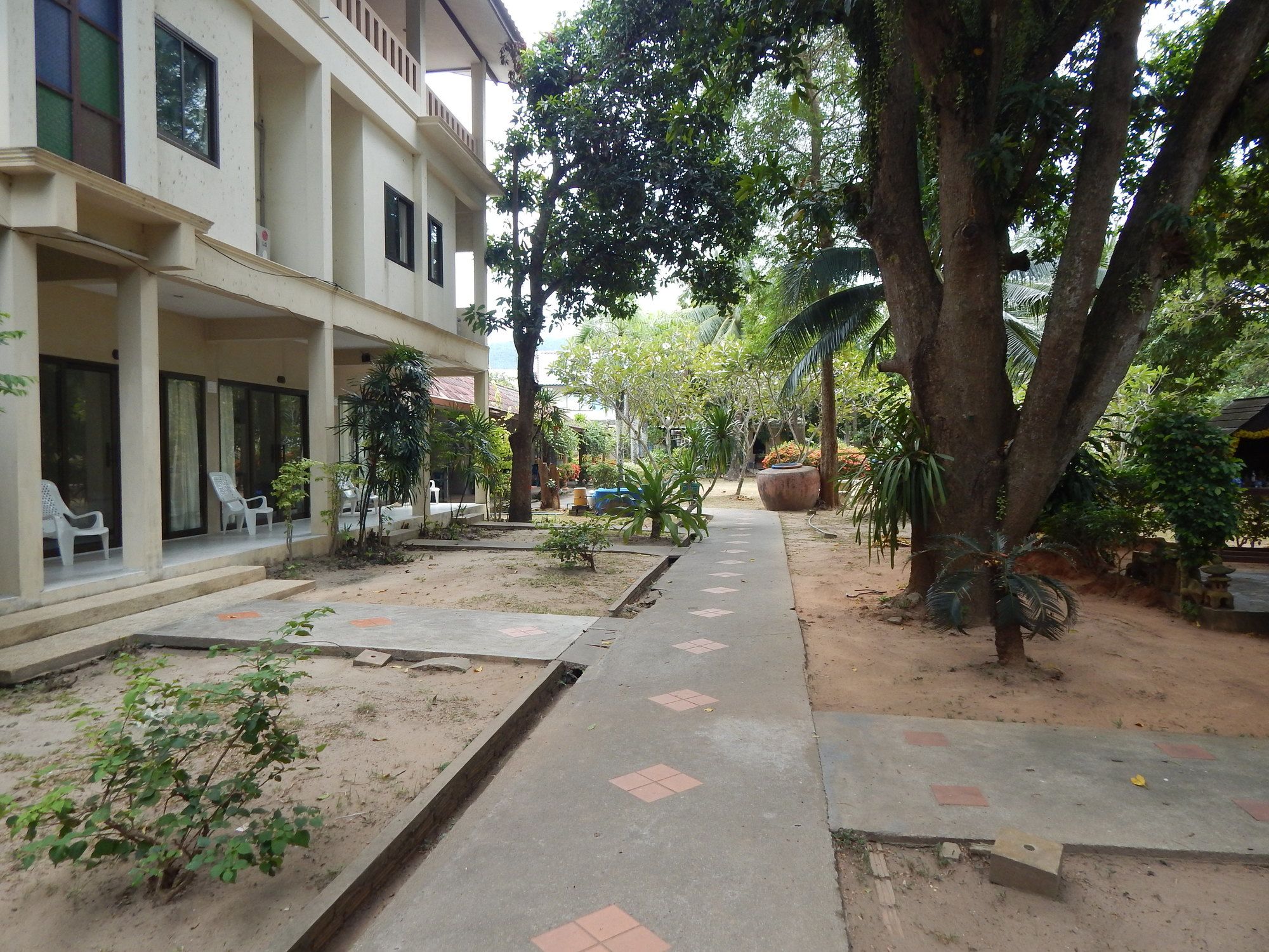 Jinta City Hotel