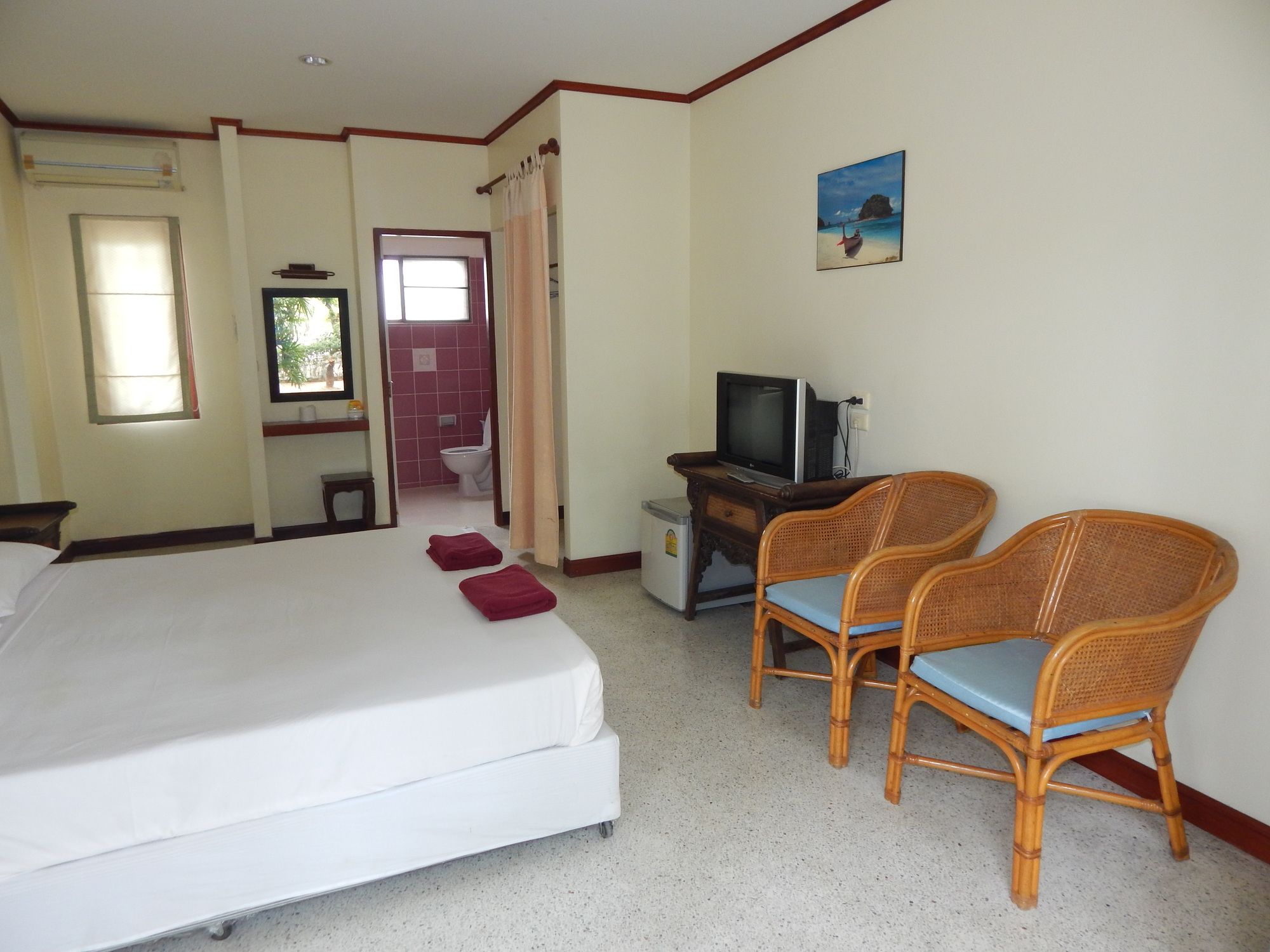 Jinta City Hotel