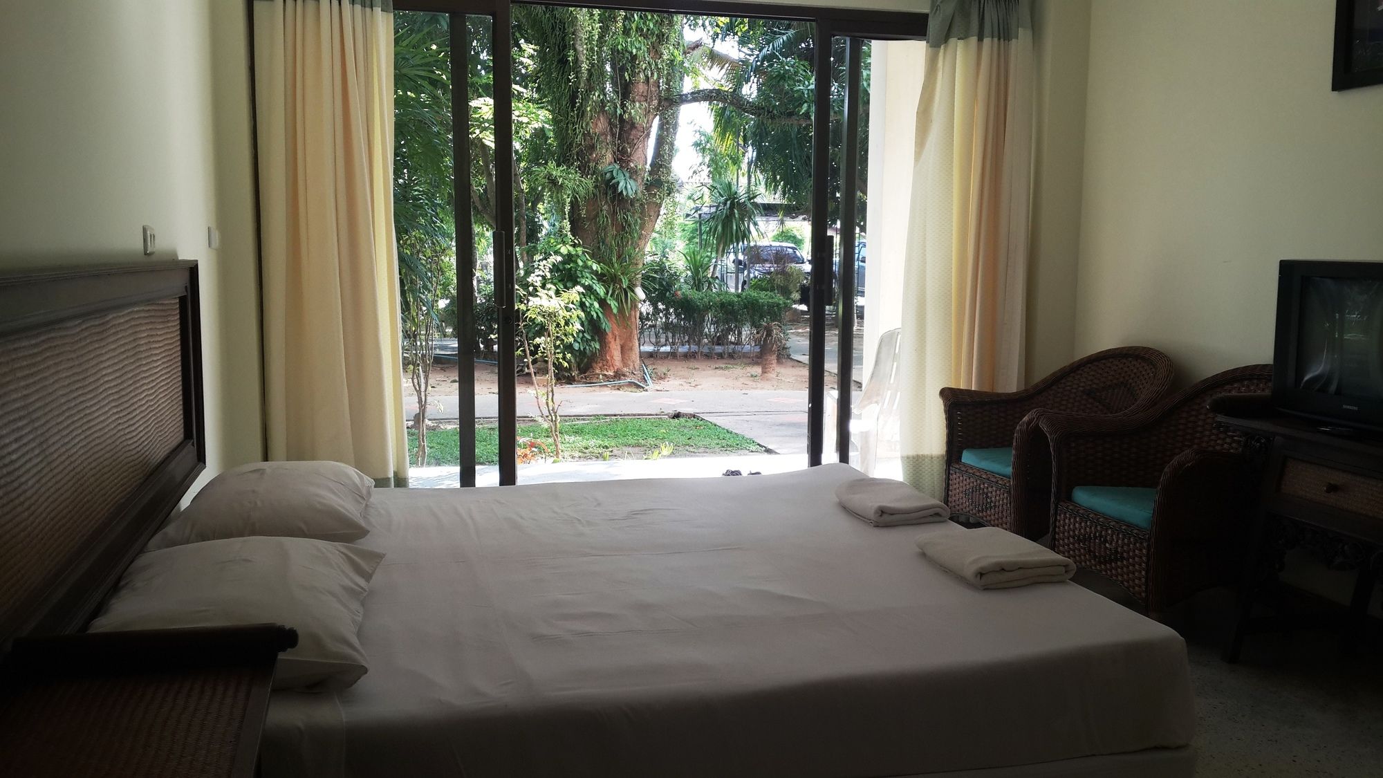 Jinta City Hotel