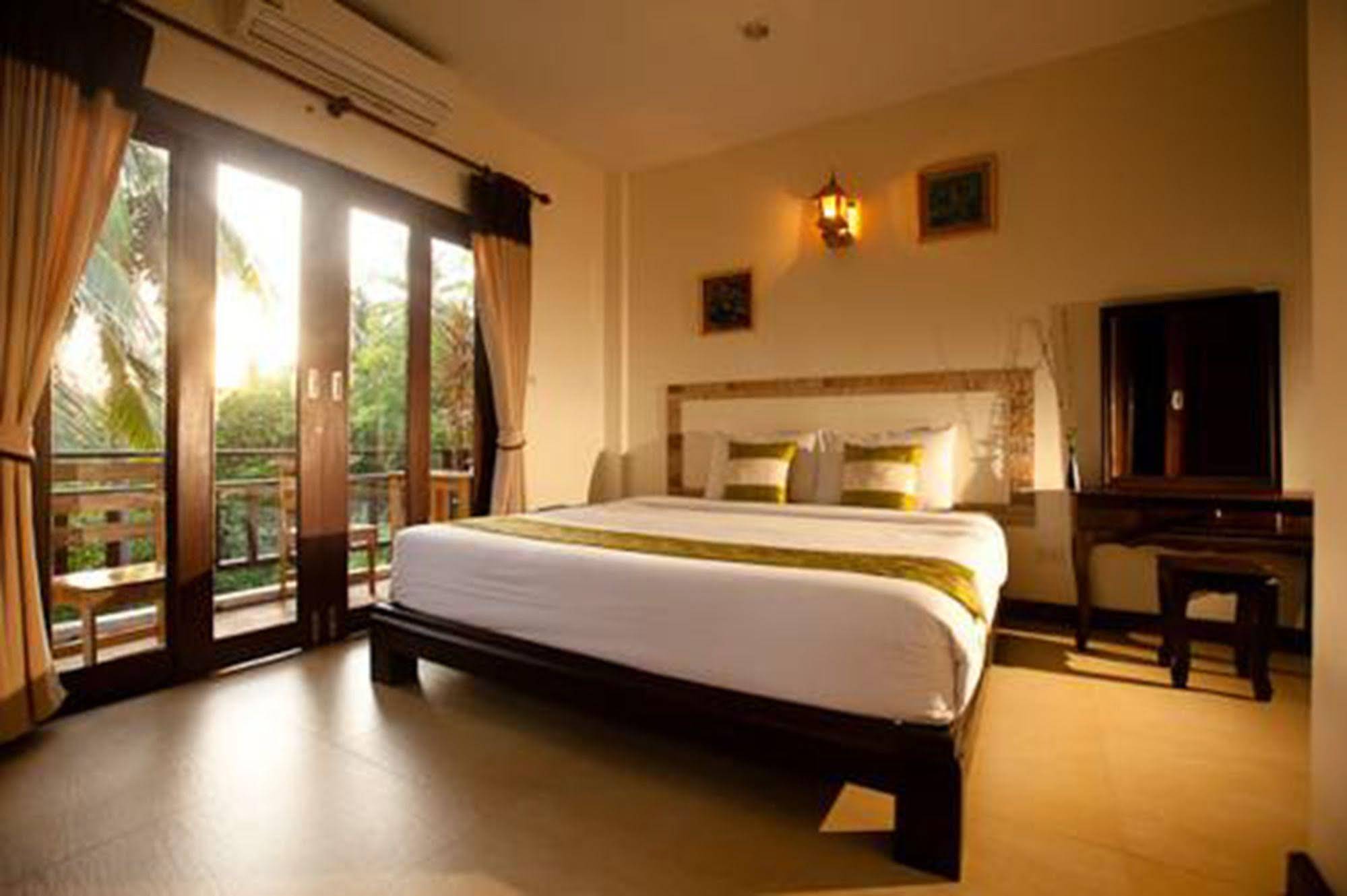 Shanti Boutique Hotel