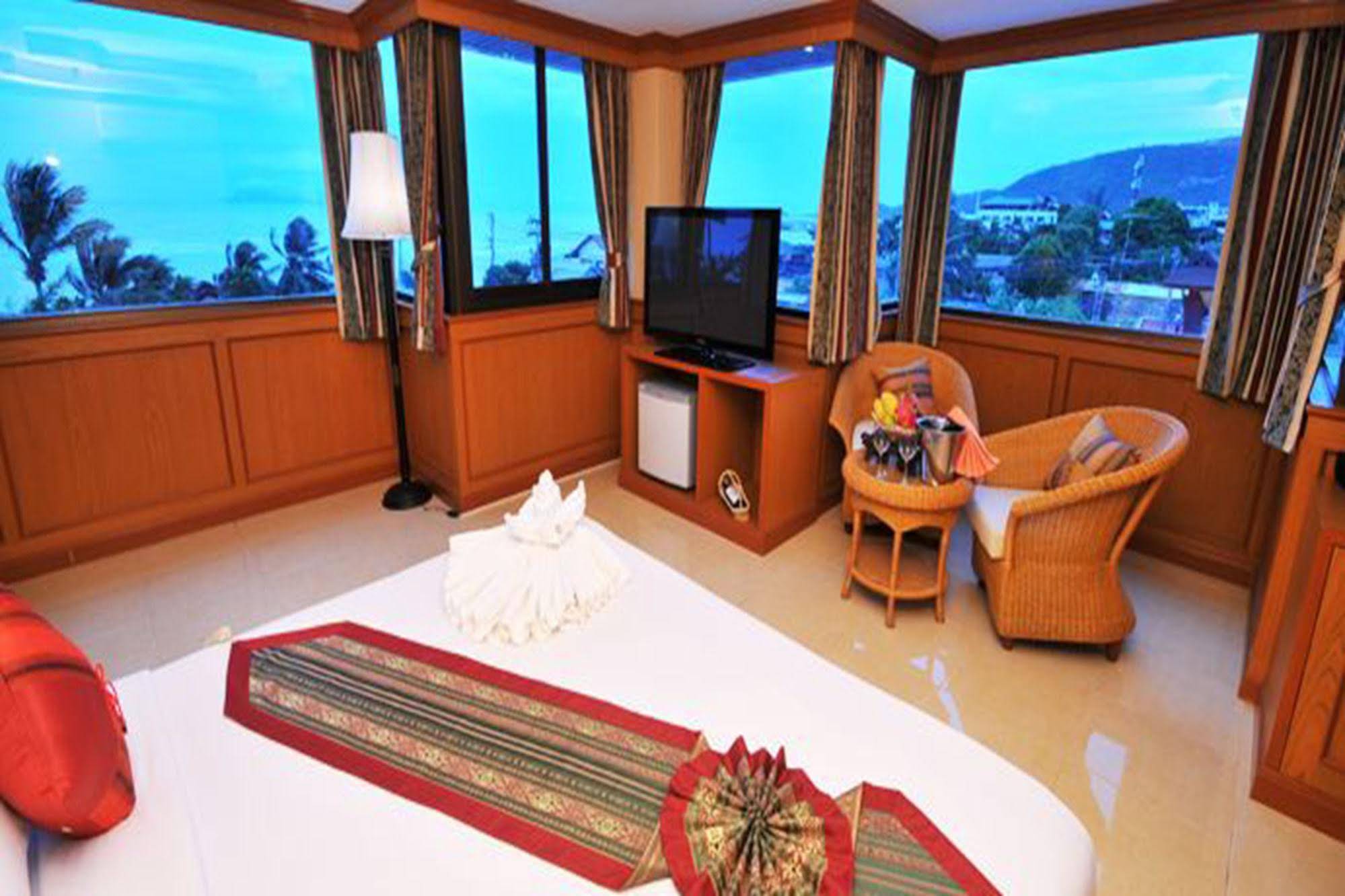 Grand Sea View