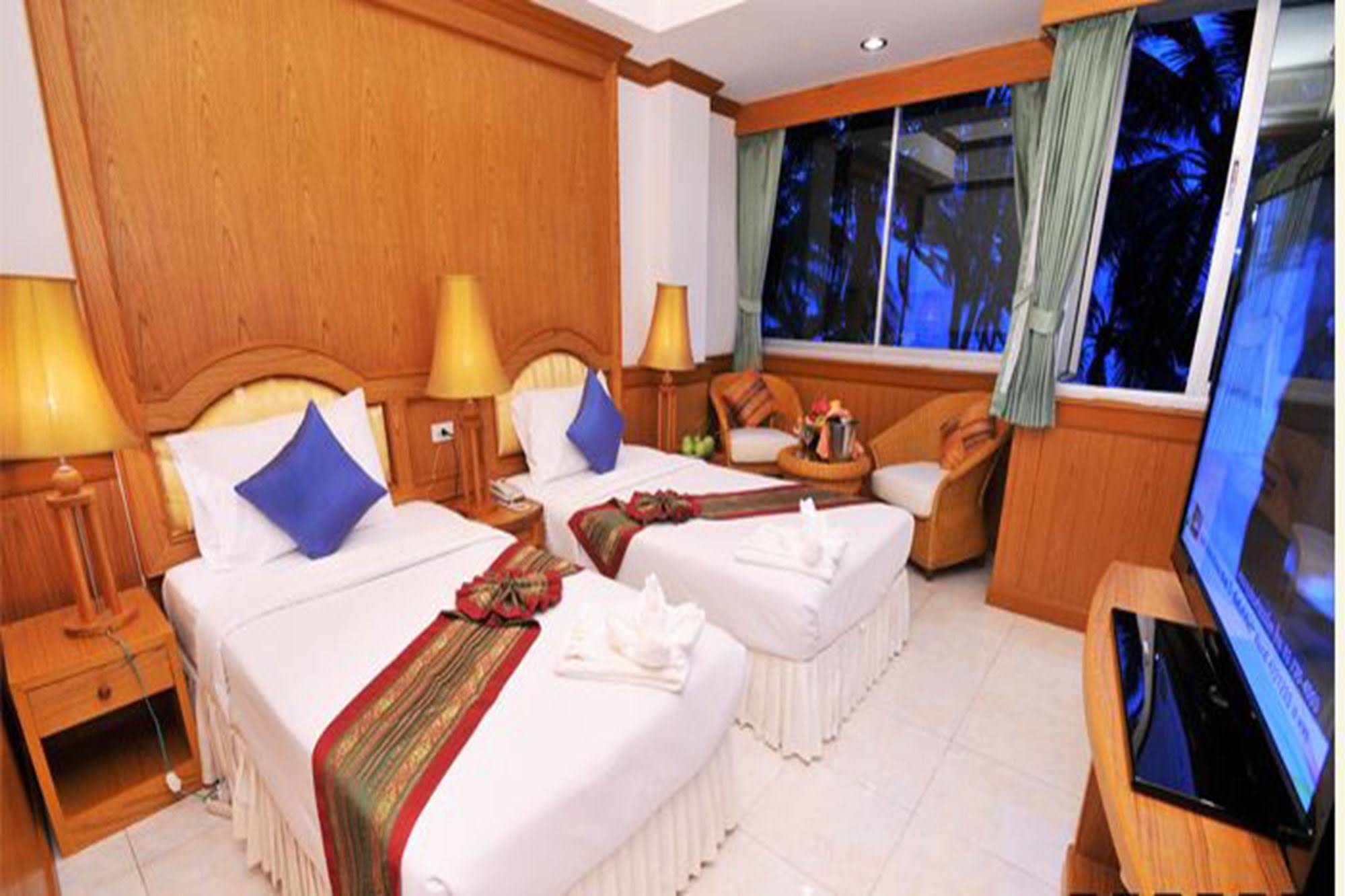 Grand Sea View