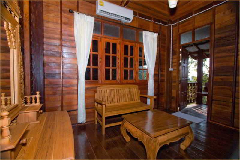 Baan Haad Yao Villas