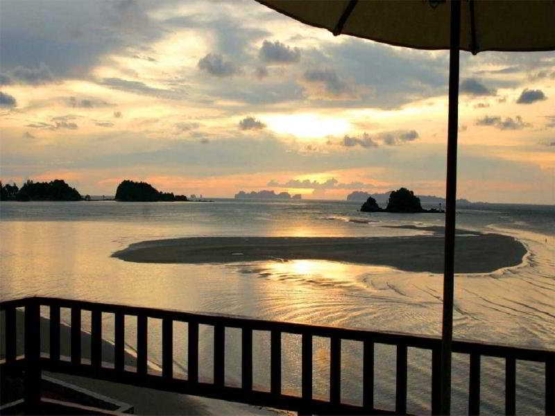 Lanta All Seasons Beach Resort