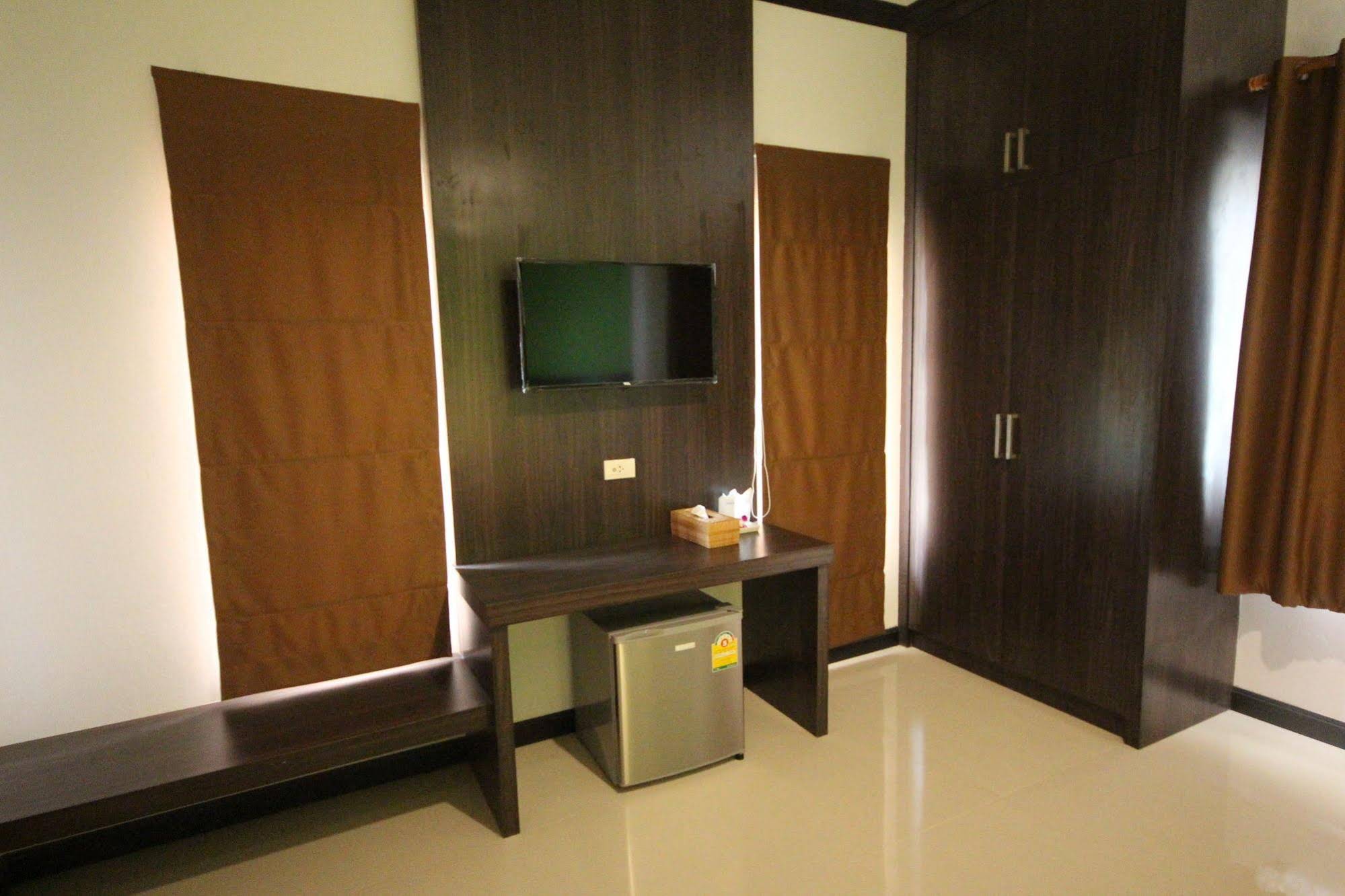 Lanta Lapaya Resort