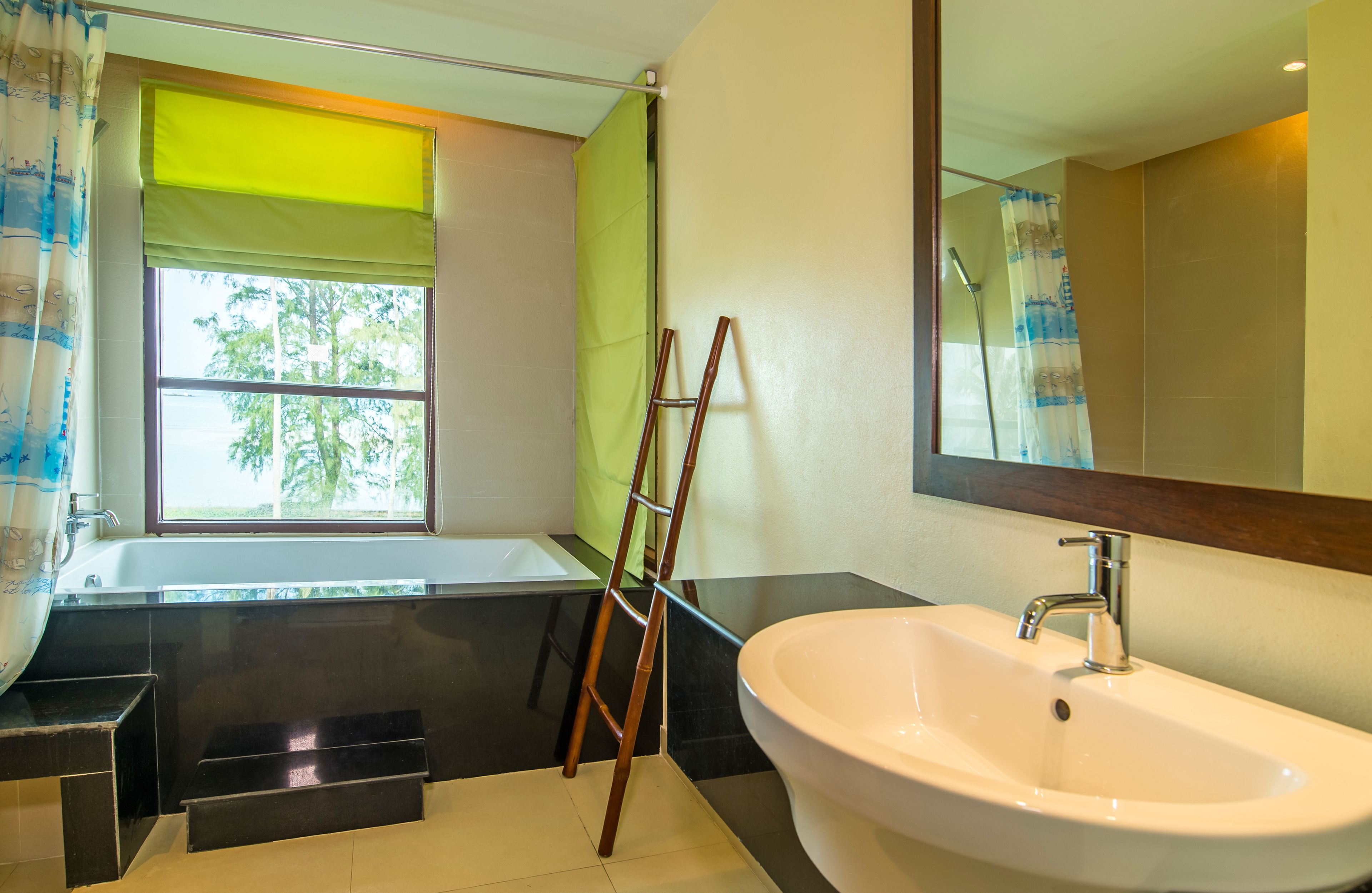 Lanta Pura Beach Resort
