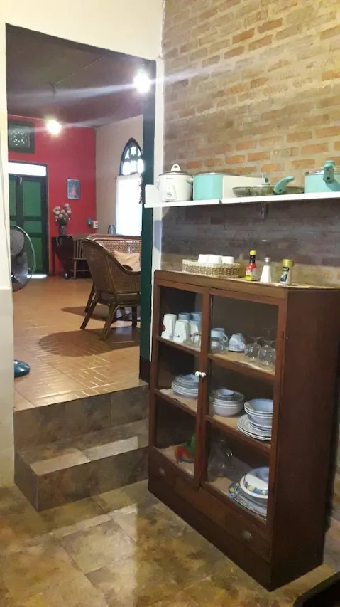 Miranda's Cafe & Stay