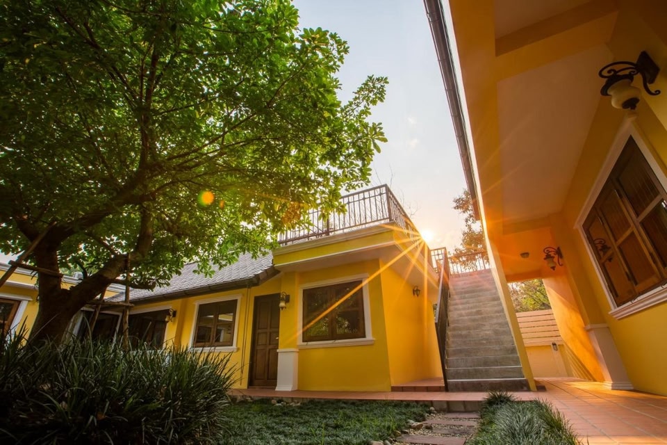 Sunny Side Up Apartments