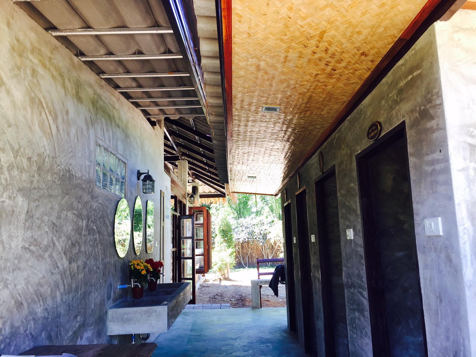 Chiang Dao Hut
