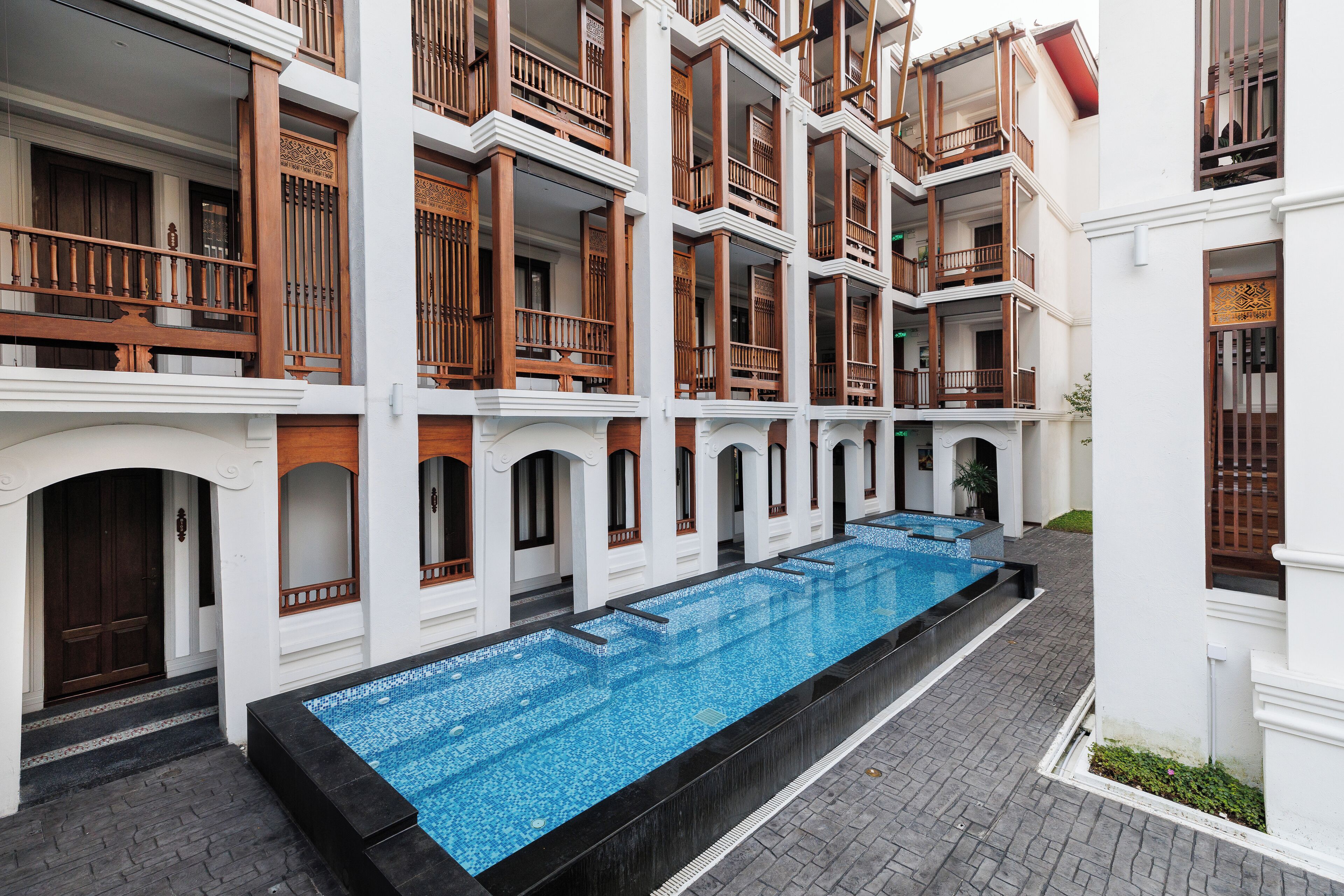 Akira Thaphae Hotel