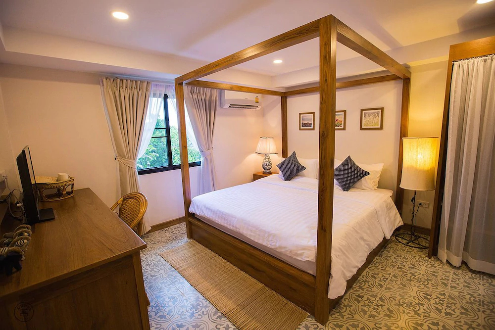 Amaka Cafe Bed & Breakfast