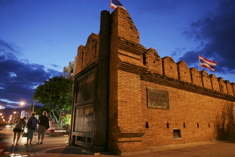 Amora Tapea Hotel