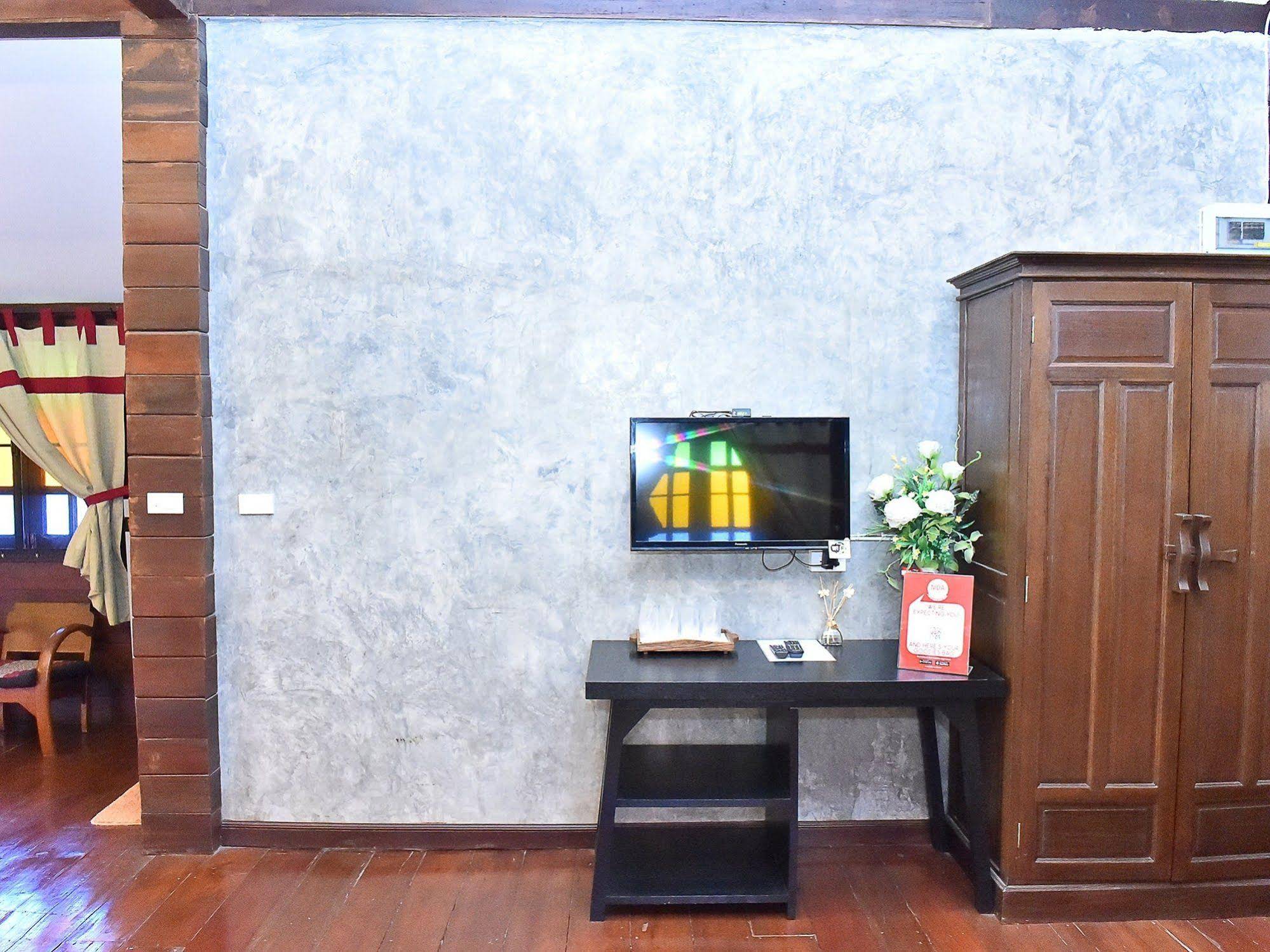 Baankeaw Huenkwan Boutique Hotel