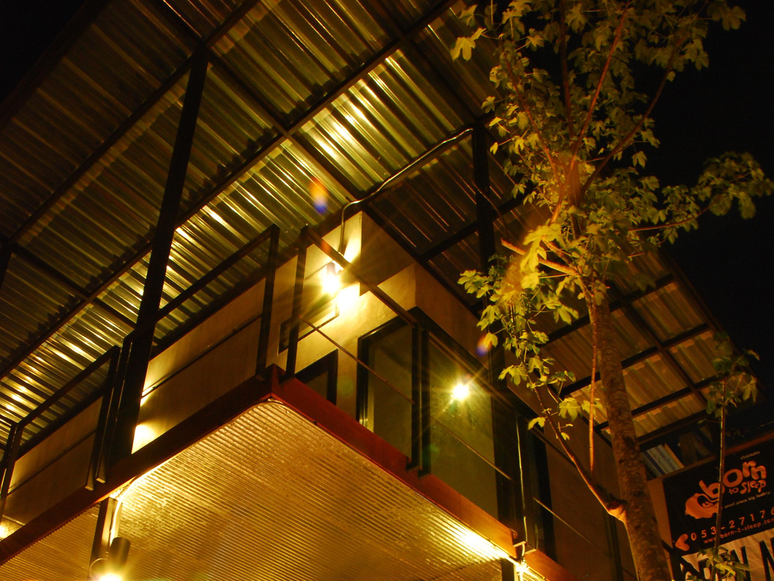 Born 2 Sleep Hotel