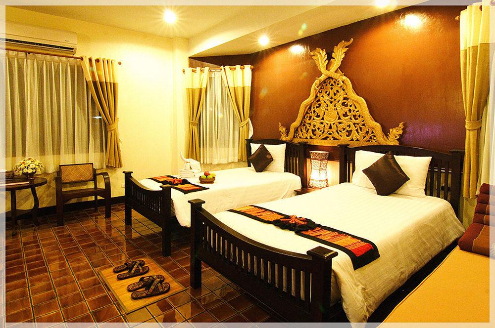 Chiangmai Night Bazaar Boutique
