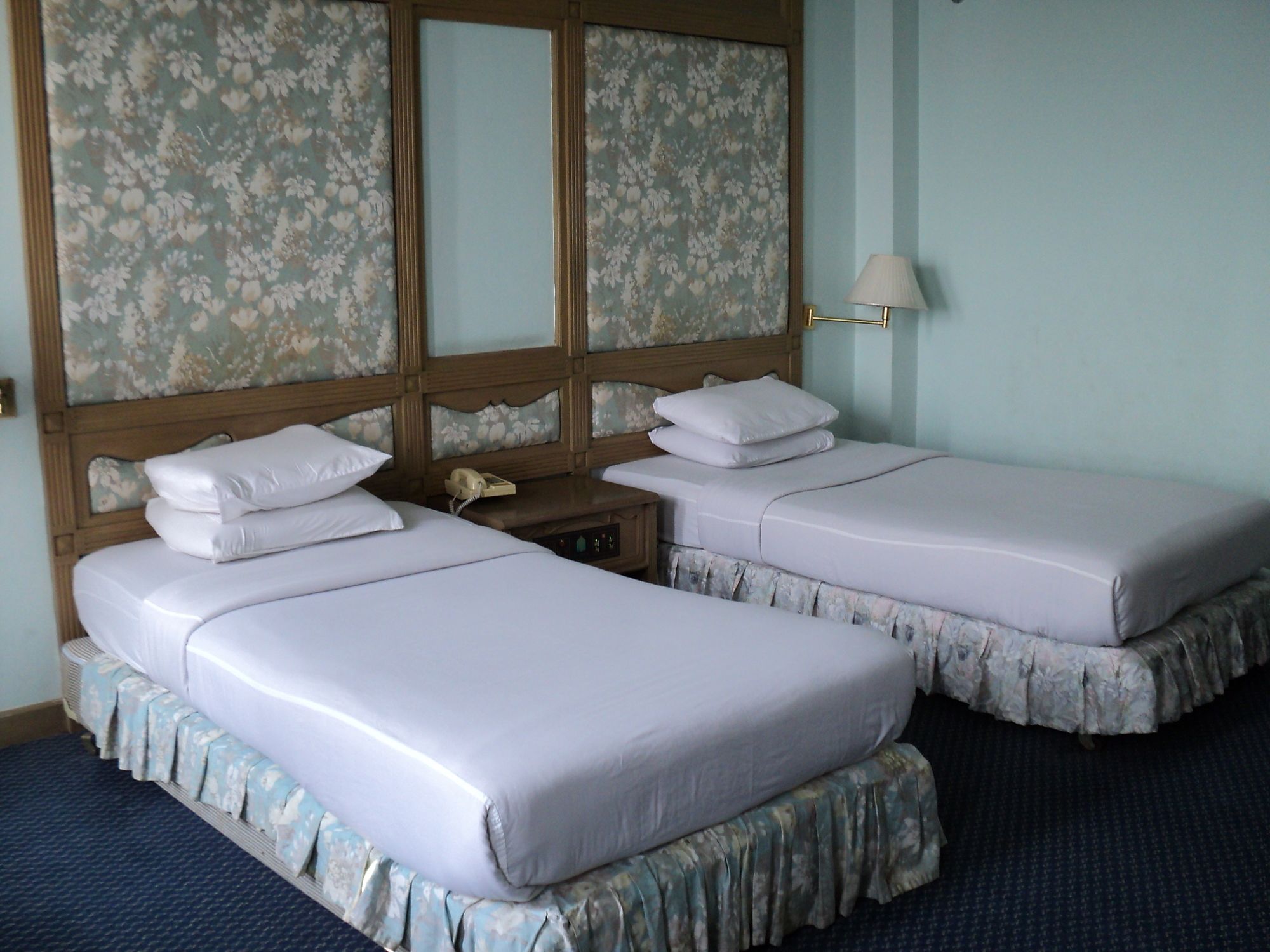 Diamond River Ping Petch-Ngam Hotel