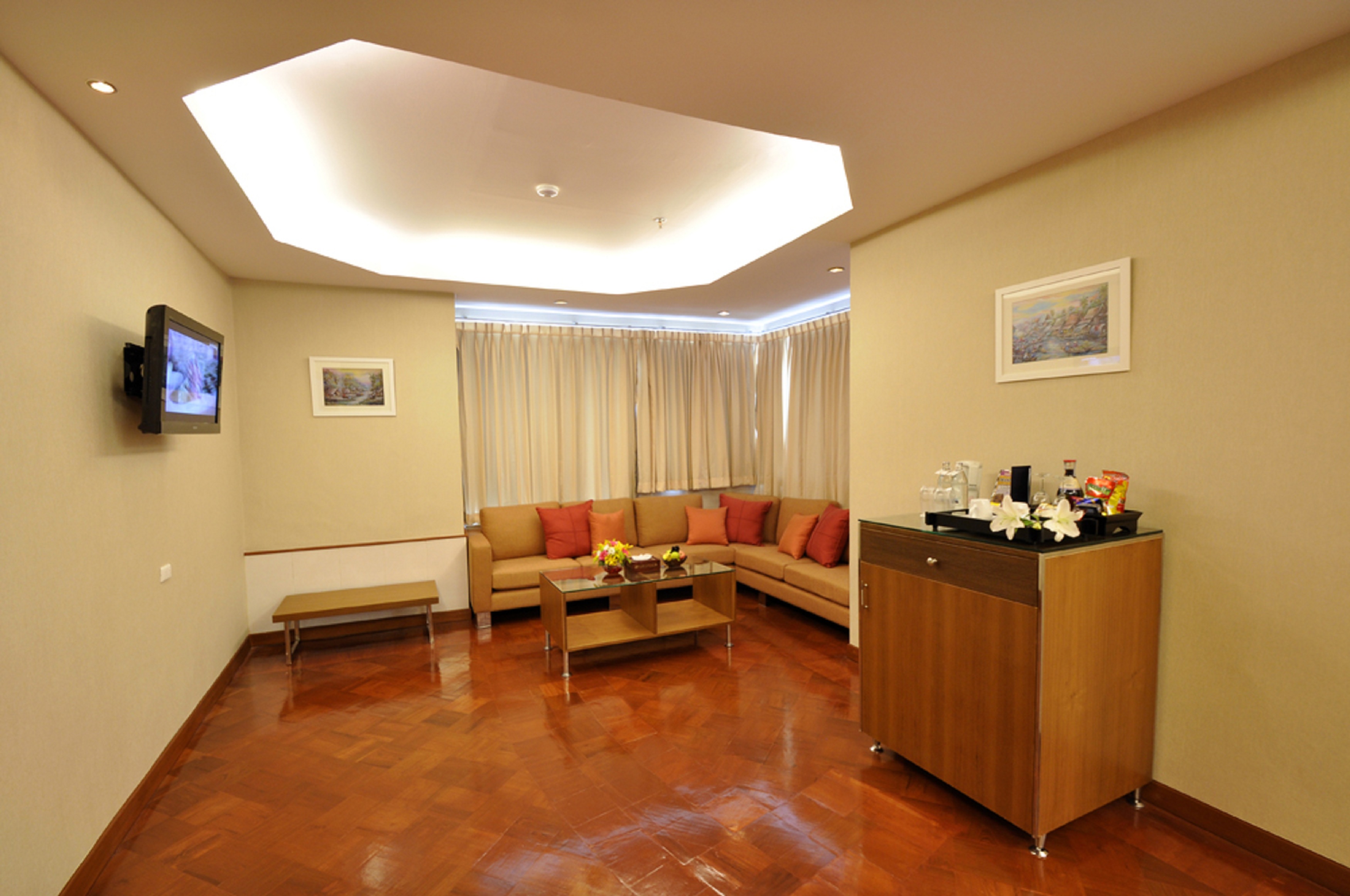 Duangtawan Hotel