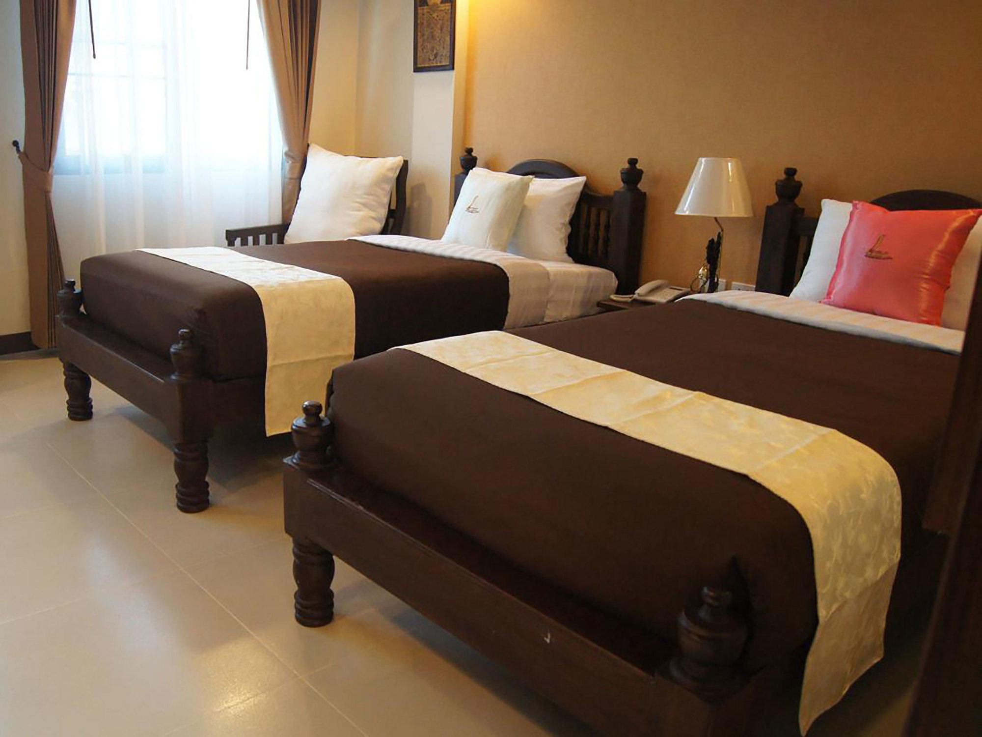 Golden Bell Hotel Chiang Mai