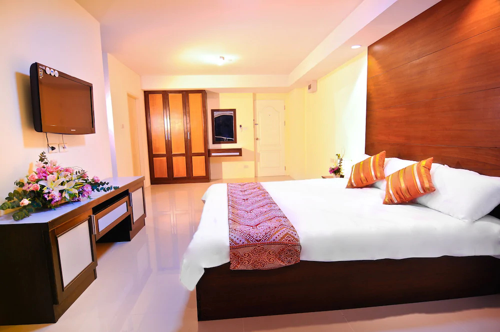 Grand Living Residence