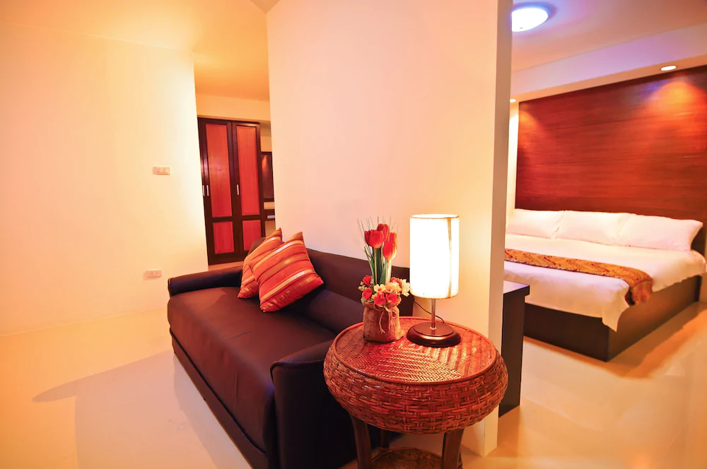 Grand Living Residence