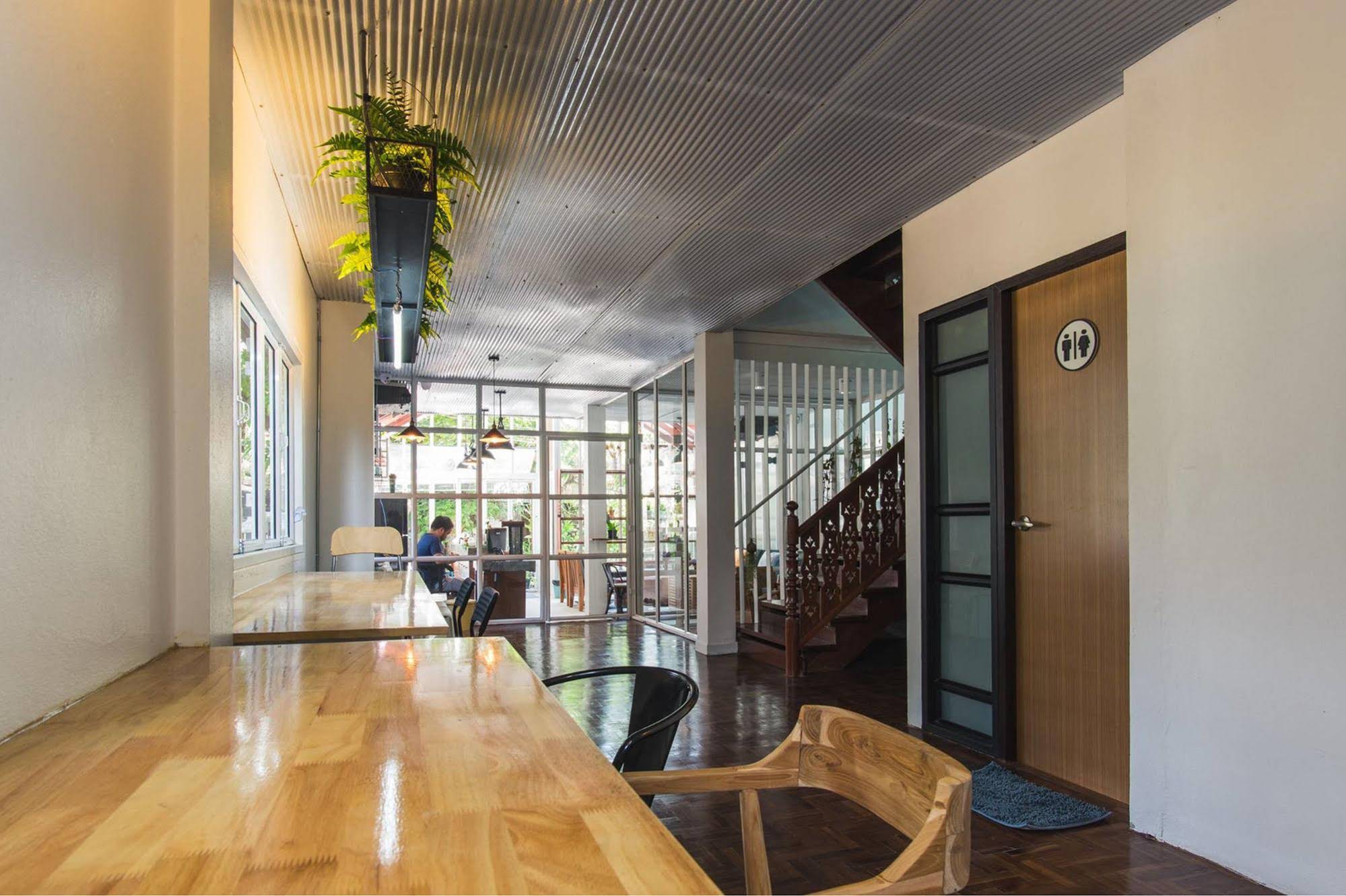Haus Hostel