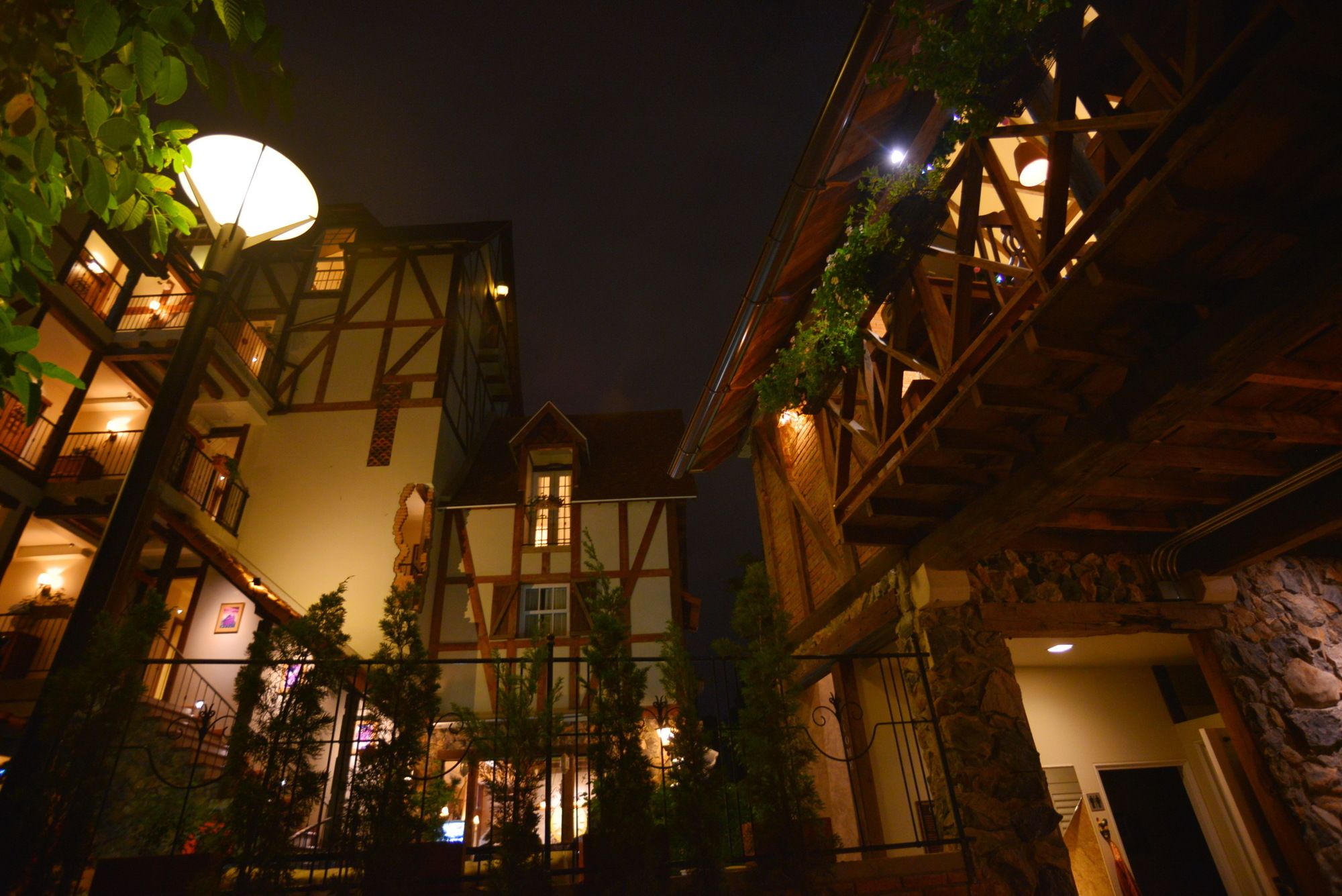 Le Charcoa Hôtel