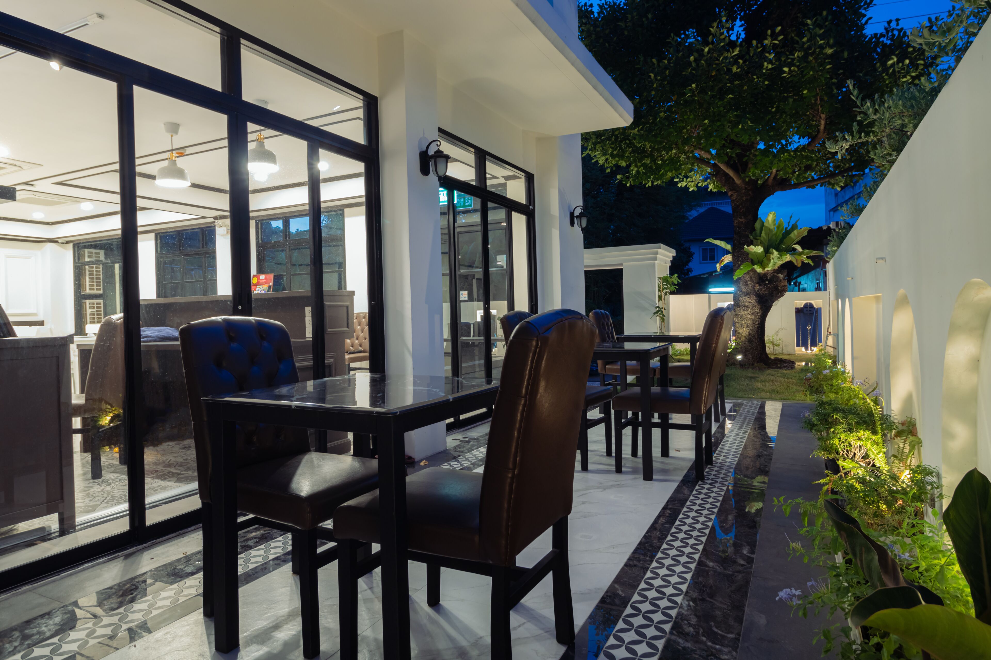 Le Ville Lanna Bouqitue Hotel