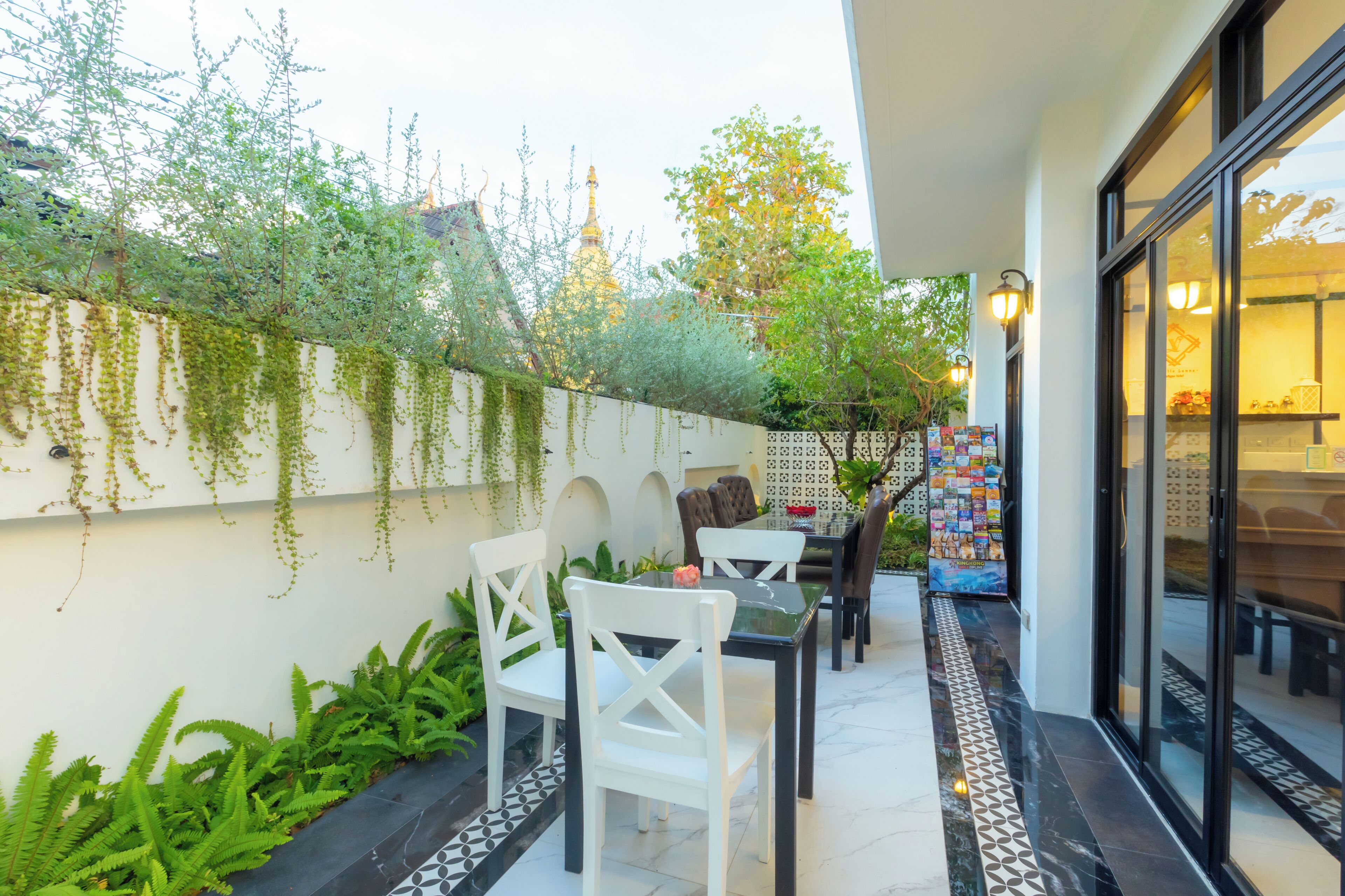 Le Ville Lanna Bouqitue Hotel