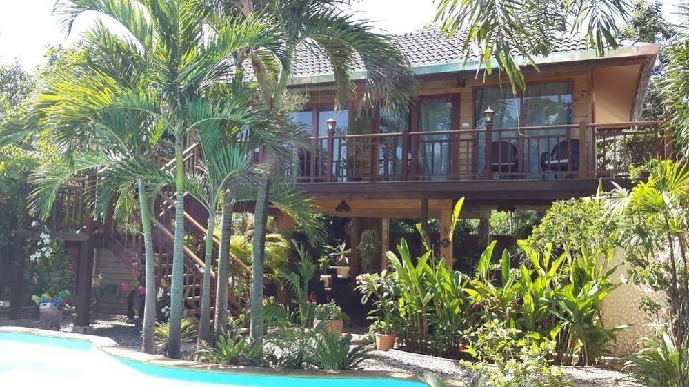 Liam's Suan Dok Mai